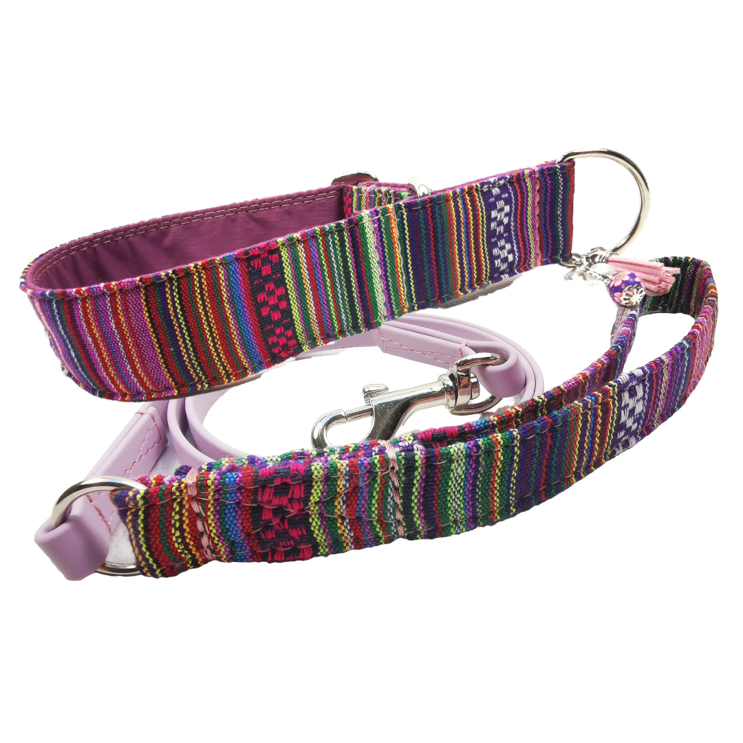 Hundehalsband Lederhalsband Paracord Zugstopp-Halsband Martingale Hundeleine Leine Lederleine Fettlederleine breites Halsband Klickverschluss Rollschnalle Ersatzbezug Flocke Hundebett Cosybed Hyggebed Donut Hundebett Flocke hundeschlafsack Hundedecke Hund Hunde Windhund luxus elegant exklusiv bequem handmade in Deutschland NRW gepolstert Softshell Brokat Dackel Dalmatiner Rhodesian Ridgeback Vizla Podenco Galgo Jagdhund Terrier Bulldogge OEB Frenchie Saluki Barsoi Labrador Cocker biothane mexico ethno