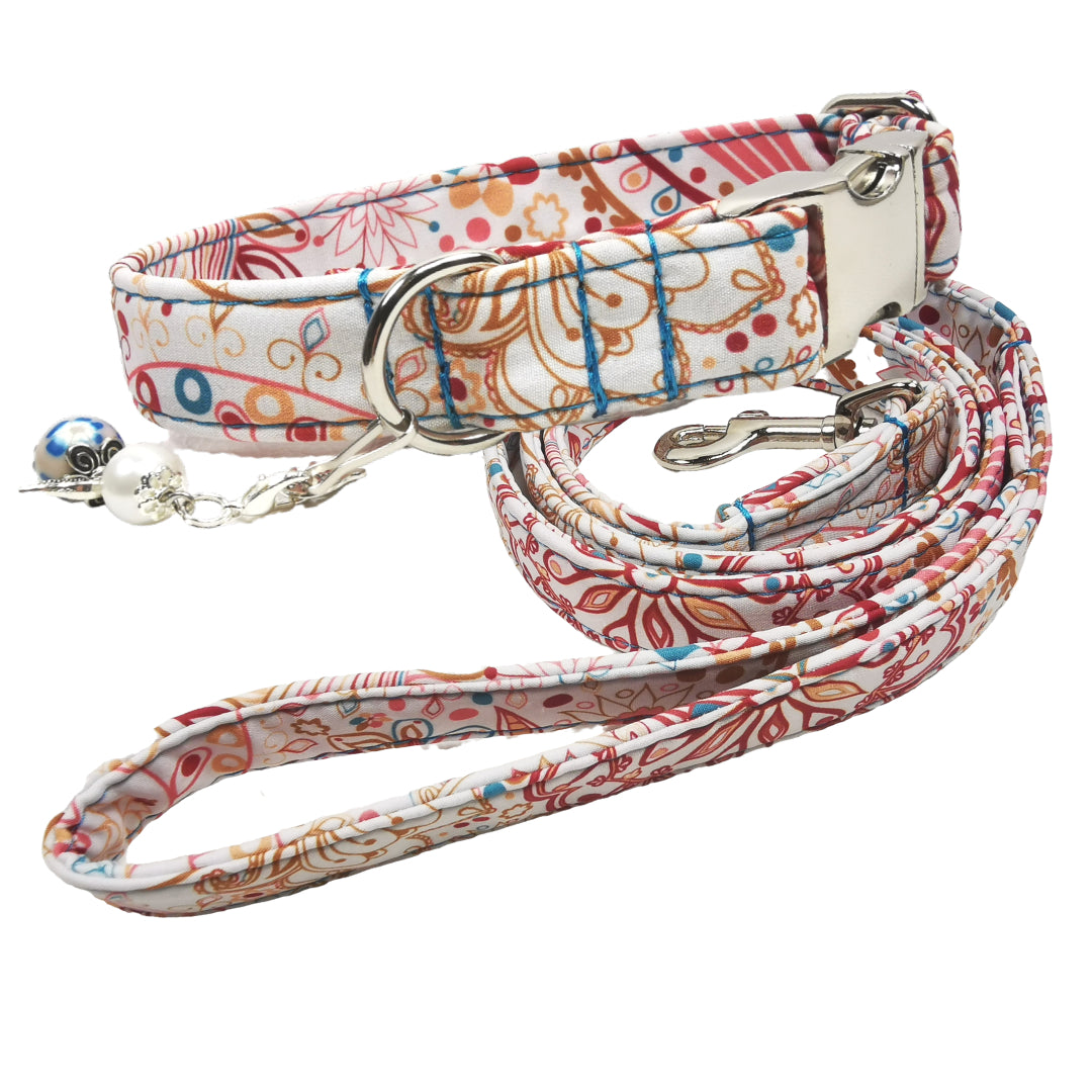 Hundehalsband Lederhalsband Paracord Zugstopp-Halsband Martingale Hundeleine Leine Lederleine Fettlederleine breites Halsband Klickverschluss Rollschnalle Ersatzbezug Flocke Hundebett Cosybed Hyggebed Donut Hundebett Flocke hundeschlafsack Hundedecke Hund Hunde Windhund luxus elegant exklusiv bequem handmade in Deutschland NRW gepolstert Softshell Brokat Dackel Dalmatiner Rhodesian Ridgeback Vizla Podenco Galgo Jagdhund Terrier Bulldogge OEB Frenchie Saluki Barsoi Labrador Cocker Spaniel Softshell biothane