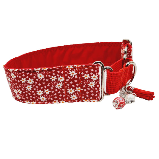Hundehalsband Lederhalsband Paracord Zugstopp-Halsband Martingale Hundeleine Leine Lederleine Fettlederleine breites Halsband Klickverschluss Rollschnalle Ersatzbezug Flocke Hundebett Cosybed Hyggebed Donut Hundebett Flocke hundeschlafsack Hundedecke Hund Hunde Windhund luxus elegant exklusiv bequem handmade in Deutschland NRW gepolstert Softshell Brokat Dackel Dalmatiner Rhodesian Ridgeback Vizla Podenco Galgo Jagdhund Terrier Bulldogge OEB Frenchie Saluki Barsoi Labrador Cocker Spaniel Blümchen