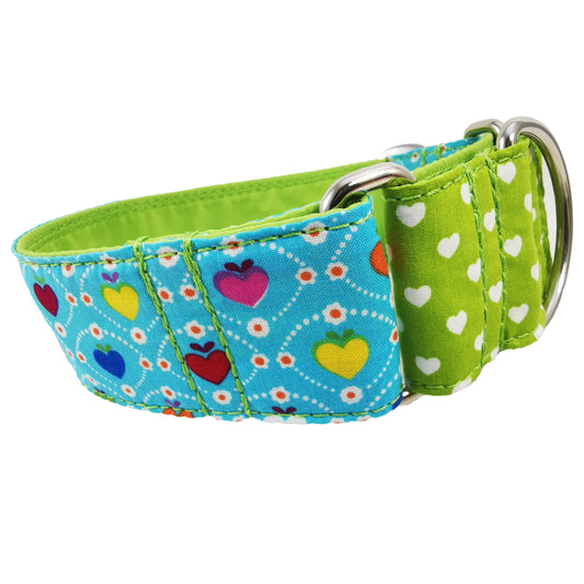 Hundehalsband Lederhalsband Paracord Zugstopp-Halsband Martingale Hundeleine Leine Lederleine Fettlederleine breites Halsband Klickverschluss Rollschnalle Ersatzbezug Flocke Hundebett Cosybed Hyggebed Donut Hundebett Flocke hundeschlafsack Hundedecke Hund Hunde Windhund luxus elegant exklusiv bequem handmade in Deutschland NRW gepolstert Softshell Brokat Dackel Dalmatiner Rhodesian Ridgeback Vizla Podenco Galgo Jagdhund Terrier Bulldogge OEB Frenchie Saluki Barsoi Labrador Cocker biothane hybrid