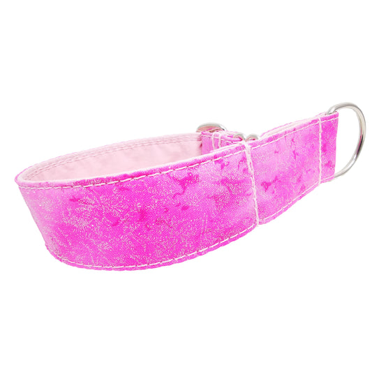 Hundehalsband Lederhalsband Paracord Zugstopp-Halsband Martingale Hundeleine Leine Lederleine Fettlederleine breites Halsband Klickverschluss Rollschnalle Ersatzbezug Flocke Hundebett Cosybed Hyggebed Donut Hundebett Flocke hundeschlafsack Hundedecke Hund Hunde Windhund luxus elegant exklusiv bequem handmade in Deutschland NRW gepolstert Softshell Brokat Dackel Dalmatiner Rhodesian Ridgeback Vizla Podenco Galgo Jagdhund Terrier Bulldogge OEB Frenchie Saluki Barsoi Labrador Cocker Spaniel glitzer curry ocker