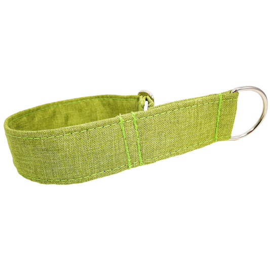 Hundehalsband Lederhalsband Paracord Zugstopp-Halsband Martingale Hundeleine Leine Lederleine Fettlederleine breites Halsband Klickverschluss Rollschnalle Ersatzbezug Flocke Hundebett Cosybed Hyggebed Donut Hundebett Flocke hundeschlafsack Hundedecke Hund Hunde Windhund luxus elegant exklusiv bequem handmade in Deutschland NRW gepolstert Softshell Brokat Dackel Dalmatiner Rhodesian Ridgeback Vizla Podenco Galgo Jagdhund Terrier Bulldogge OEB Frenchie Saluki Barsoi Labrador Outdoor biothane mexico ethno