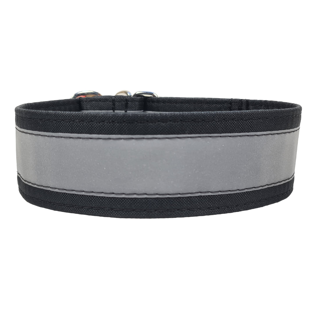 Hundehalsband Hundehalsband mit Klickverschluaa Zugstopphalsband Martingale Martingalecollar Leuchthalsband reflektorhalsband reflektierend Leine Paracordhalsband Lederleine Fettleder leuchtet Orbiloc Tauleine Hunderassen Pudel Vizla Ridgeback Dalmatiner Jagdhund Deutschdrahthaar Pointer Windhund OEB Terrier Beagle Labrador