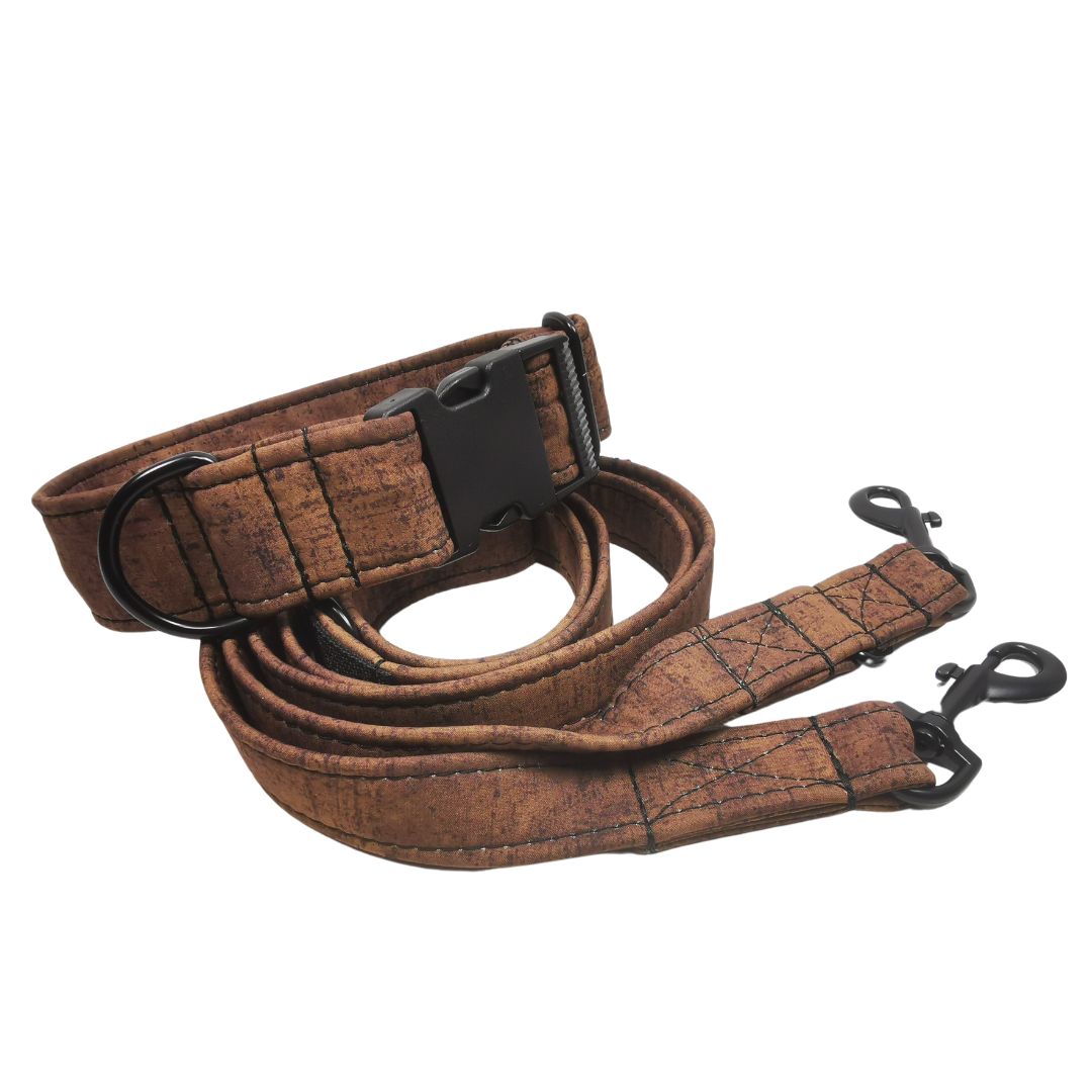 Hundehalsband Lederhalsband Paracord Zugstopp-Halsband Martingale Hundeleine Leine Lederleine Fettlederleine breites Halsband Klickverschluss Rollschnalle Ersatzbezug Flocke Hundebett Cosybed Hyggebed Donut Hundebett Flocke hundeschlafsack Hundedecke Hund Hunde Windhund luxus elegant exklusiv bequem handmade in Deutschland NRW gepolstert Softshell Brokat Dackel Dalmatiner Rhodesian Ridgeback Vizla Podenco Galgo Jagdhund Terrier Bulldogge OEB Frenchie Saluki Barsoi Labrador Cocker Spaniel Gurtband Outdoor