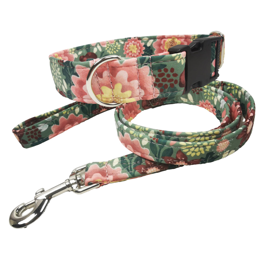 Hundehalsband Lederhalsband Paracord Zugstopp-Halsband Martingale Hundeleine Leine Lederleine Fettlederleine breites Halsband Klickverschluss Rollschnalle Ersatzbezug Flocke Hundebett Cosybed Hyggebed Donut Hundebett Flocke hundeschlafsack Hundedecke Hund Hunde Windhund luxus elegant exklusiv bequem handmade in Deutschland NRW gepolstert Softshell Brokat Dackel Dalmatiner Rhodesian Ridgeback Vizla Podenco Galgo Jagdhund Terrier Bulldogge OEB Frenchie Saluki Barsoi Labrador Cocker Spaniel Softshell biothane