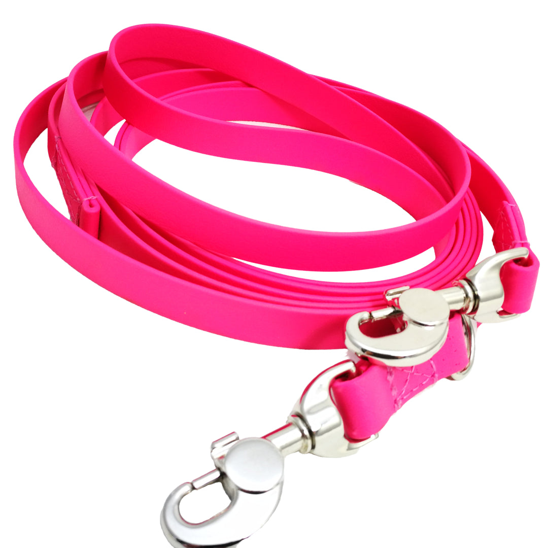 Hundehalsband Lederhalsband Paracord Zugstopp-Halsband Martingale Hundeleine Leine Lederleine Fettlederleine breites Halsband Klickverschluss Rollschnalle Ersatzbezug Flocke Hundebett Cosybed Hyggebed Donut Hundebett Flocke hundeschlafsack Hundedecke Hund Hunde Windhund luxus elegant exklusiv bequem handmade in Deutschland NRW gepolstert Softshell Brokat Dackel Dalmatiner Rhodesian Ridgeback Vizla Podenco Galgo Jagdhund Terrier Bulldogge OEB Frenchie Saluki Barsoi Labrador Cocker biothane schleppleine