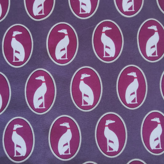 Hundehalsband Lederhalsband Paracord Zugstopp-Halsband Martingale Hundeleine Leine Lederleine Fettlederleine breites Halsband Klickverschluss Rollschnalle Ersatzbezug Flocke Hundebett Cosybed Hyggebed Donut Hundebett Flocke hundeschlafsack Hundedecke Hund Hunde Windhund luxus elegant exklusiv bequem handmade in Deutschland NRW gepolstert Softshell Brokat Dackel Dalmatiner Rhodesian Ridgeback Vizla Podenco Galgo Jagdhund Terrier Bulldogge OEB Frenchie Saluki Barsoi Labrador Cocker biothane