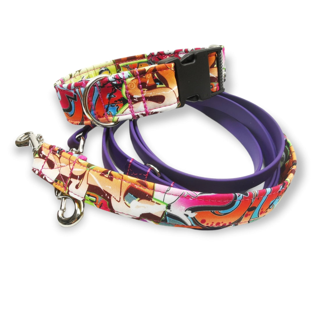Hundehalsband Lederhalsband Paracord Zugstopp-Halsband Martingale Hundeleine Leine Lederleine Fettlederleine breites Halsband Klickverschluss Rollschnalle Ersatzbezug Flocke Hundebett Cosybed Hyggebed Donut Hundebett Flocke hundeschlafsack Hundedecke Hund Hunde Windhund luxus elegant exklusiv bequem handmade in Deutschland NRW gepolstert Softshell Brokat Dackel Dalmatiner Rhodesian Ridgeback Vizla Podenco Galgo Jagdhund Terrier Bulldogge OEB Frenchie Saluki Barsoi Labrador Cocker Spaniel Softshell graffitti