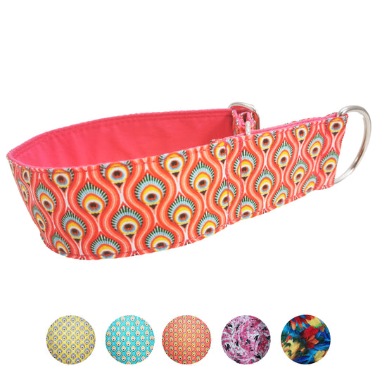 Hundehalsband Lederhalsband Paracord Zugstopp-Halsband Martingale Hundeleine Leine Lederleine Fettlederleine breites Halsband Klickverschluss Rollschnalle Ersatzbezug Flocke Hundebett Cosybed Hyggebed Donut Hundebett Flocke hundeschlafsack Hundedecke Hund Hunde Windhund luxus elegant exklusiv bequem handmade in Deutschland NRW gepolstert Softshell Brokat Dackel Dalmatiner Rhodesian Ridgeback Vizla Podenco Galgo Jagdhund Terrier Bulldogge OEB Frenchie Saluki Barsoi Labrador Cocker Spaniel Federn himbeere
