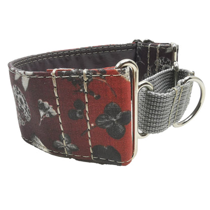 Hundehalsband Lederhalsband Paracord Zugstopp-Halsband Martingale Hundeleine Leine Lederleine Fettlederleine breites Halsband Klickverschluss Rollschnalle Ersatzbezug Flocke Hundebett Cosybed Hyggebed Donut Hundebett Flocke hundeschlafsack Hundedecke Hund Hunde Windhund luxus elegant exklusiv bequem handmade in Deutschland NRW gepolstert Softshell Brokat Dackel Dalmatiner Rhodesian Ridgeback Vizla Podenco Galgo Jagdhund Terrier Bulldogge OEB Frenchie Saluki Barsoi Labrador Cocker Spaniel Herbst