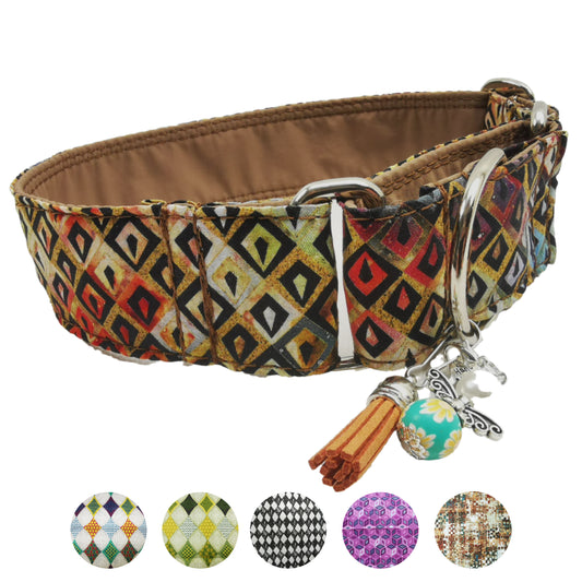 Hundehalsband Lederhalsband Paracord Zugstopp-Halsband Martingale Hundeleine Leine Lederleine Fettlederleine breites Halsband Klickverschluss Rollschnalle Ersatzbezug Flocke Hundebett Cosybed Hyggebed Donut Hundebett Flocke hundeschlafsack Hundedecke Hund Hunde Windhund luxus elegant exklusiv bequem handmade in Deutschland NRW gepolstert Softshell Brokat Dackel Dalmatiner Rhodesian Ridgeback Vizla Podenco Galgo Jagdhund Terrier Bulldogge OEB Frenchie Saluki Barsoi Labrador Cocker Spaniel karo rauten 