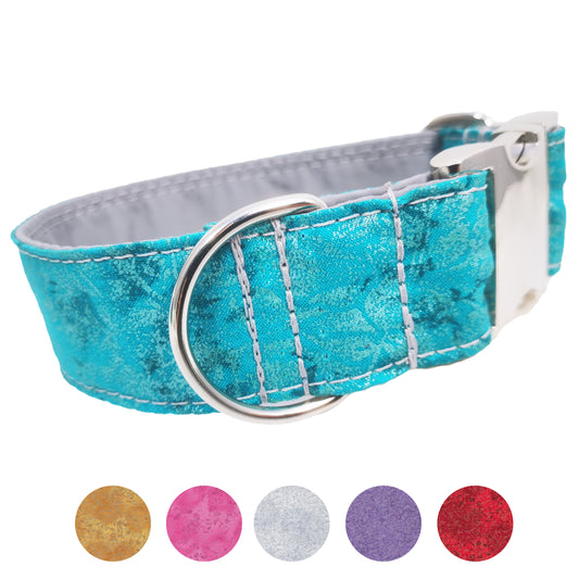 Hundehalsband Lederhalsband Paracord Zugstopp-Halsband Martingale Hundeleine Leine Lederleine Fettlederleine breites Halsband Klickverschluss Rollschnalle Ersatzbezug Flocke Hundebett Cosybed Hyggebed Donut Hundebett Flocke hundeschlafsack Hundedecke Hund Hunde Windhund luxus elegant exklusiv bequem handmade in Deutschland NRW gepolstert Softshell Brokat Dackel Dalmatiner Rhodesian Ridgeback Vizla Podenco Galgo Jagdhund Terrier Bulldogge OEB Frenchie Saluki Barsoi Labrador Cocker Spaniel glitzer türkis