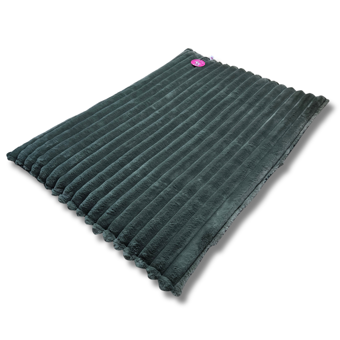 Sofortkauf-Hundedecke „Fellimitat grün kombiniert mit Cord