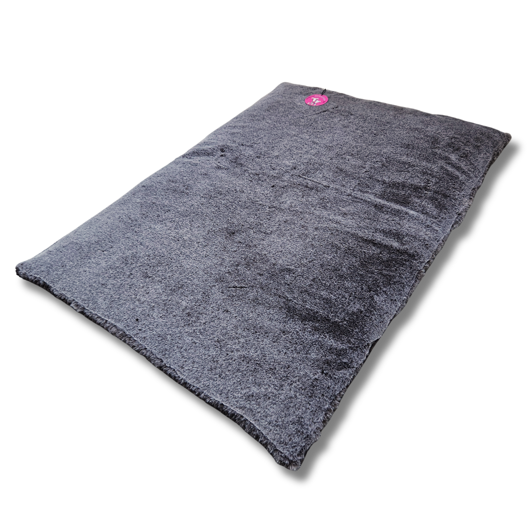 Sofortkauf-Hundedecke „Fellimitat braun/grau kombiniert mit Cord