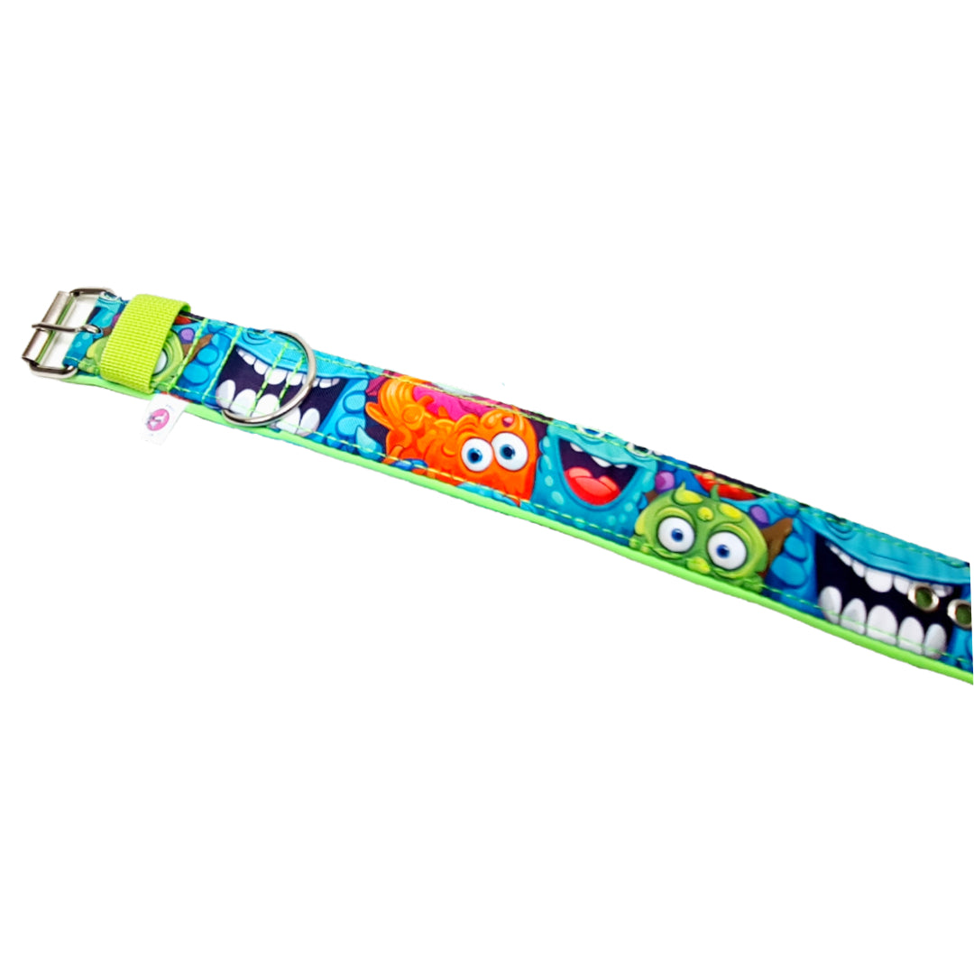 Hundehalsband Lederhalsband Paracord Zugstopp-Halsband Martingale Hundeleine Leine Lederleine Fettlederleine breites Halsband Klickverschluss Rollschnalle Ersatzbezug Flocke Hundebett Cosybed Hyggebed Donut Hundebett Flocke hundeschlafsack Hundedecke Hund Hunde Windhund luxus elegant exklusiv bequem handmade in Deutschland NRW gepolstert Softshell Brokat Dackel Dalmatiner Rhodesian Ridgeback Vizla Podenco Galgo Jagdhund Terrier Bulldogge OEB Frenchie Saluki Barsoi Labrador Cocker Spaniel Monster