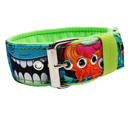 Hundehalsband Lederhalsband Paracord Zugstopp-Halsband Martingale Hundeleine Leine Lederleine Fettlederleine breites Halsband Klickverschluss Rollschnalle Ersatzbezug Flocke Hundebett Cosybed Hyggebed Donut Hundebett Flocke hundeschlafsack Hundedecke Hund Hunde Windhund luxus elegant exklusiv bequem handmade in Deutschland NRW gepolstert Softshell Brokat Dackel Dalmatiner Rhodesian Ridgeback Vizla Podenco Galgo Jagdhund Terrier Bulldogge OEB Frenchie Saluki Barsoi Labrador Cocker Spaniel Monster