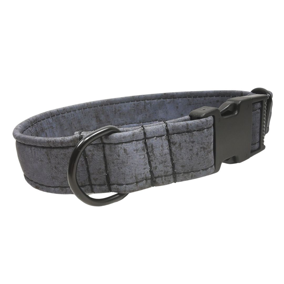 Hundehalsband Lederhalsband Paracord Zugstopp-Halsband Martingale Hundeleine Leine Lederleine Fettlederleine breites Halsband Klickverschluss Rollschnalle Ersatzbezug Flocke Hundebett Cosybed Hyggebed Donut Hundebett Flocke hundeschlafsack Hundedecke Hund Hunde Windhund luxus elegant exklusiv bequem handmade in Deutschland NRW gepolstert Softshell Brokat Dackel Dalmatiner Rhodesian Ridgeback Vizla Podenco Galgo Jagdhund Terrier Bulldogge OEB Frenchie Saluki Barsoi Labrador Cocker Spaniel Gurtband Outdoor