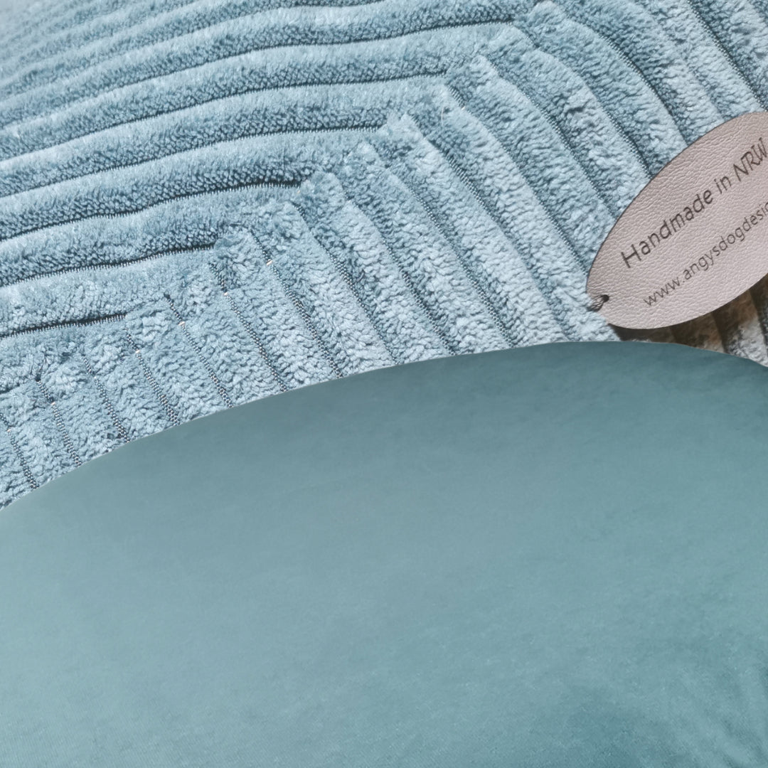 Ersatzbezug Hundebettbezug Flocke Cosybed Higgybed Donut  Hundebett Hund Hunde Dog Cord Fellimitat Softshell  edel schnell luxus deutschland handgefertigt handmade kleinunternehmen startup  inkontinenzschutz hundeaccessoires hundeshop Hundebett hundedecke hundemesse waschbar  zooplusflocke Bezug hundedonut madeingermany hyggebed welovedogs wolke wohnaccessoires elegant bequem nrw