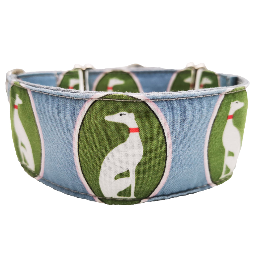 Hundehalsband Lederhalsband Paracord Zugstopp-Halsband Martingale Hundeleine Leine Lederleine Fettlederleine breites Halsband Klickverschluss Rollschnalle Ersatzbezug Flocke Hundebett Cosybed Hyggebed Donut Hundebett Flocke hundeschlafsack Hundedecke Hund Hunde Windhund luxus elegant exklusiv bequem handmade in Deutschland NRW gepolstert Softshell Brokat Dackel Dalmatiner Rhodesian Ridgeback Vizla Podenco Galgo Jagdhund Terrier Bulldogge OEB Frenchie Saluki Barsoi Labrador Cocker biothane windhundhalsband